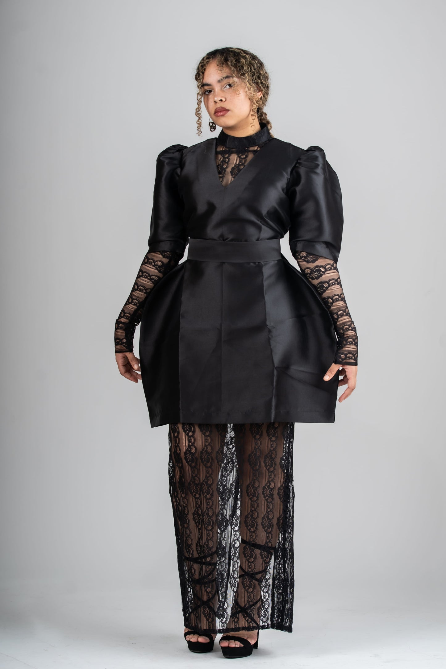 YARZ Noir Élevé 2-Piece Set Dress