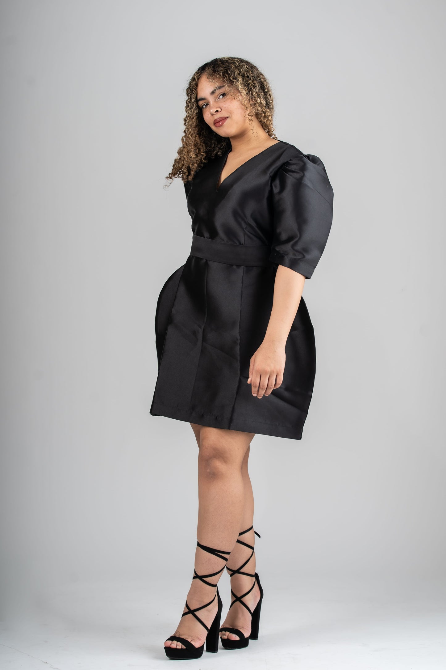 YARZ Noir Élevé 2-Piece Set Dress