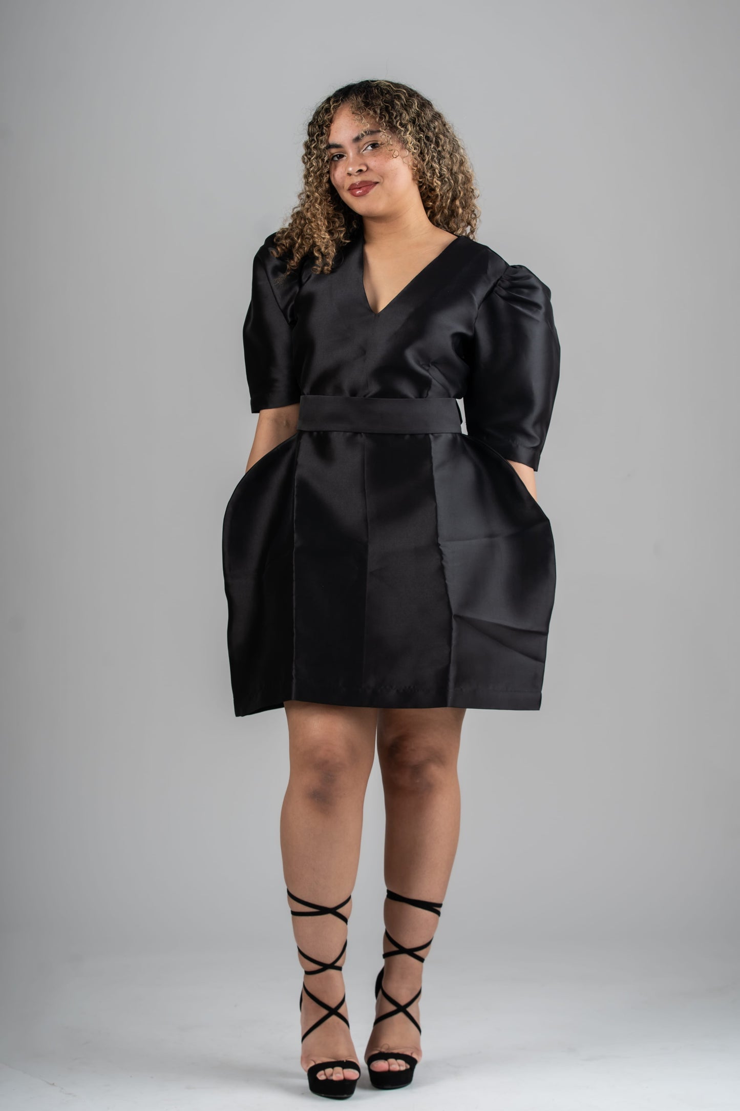 YARZ Noir Élevé 2-Piece Set Dress