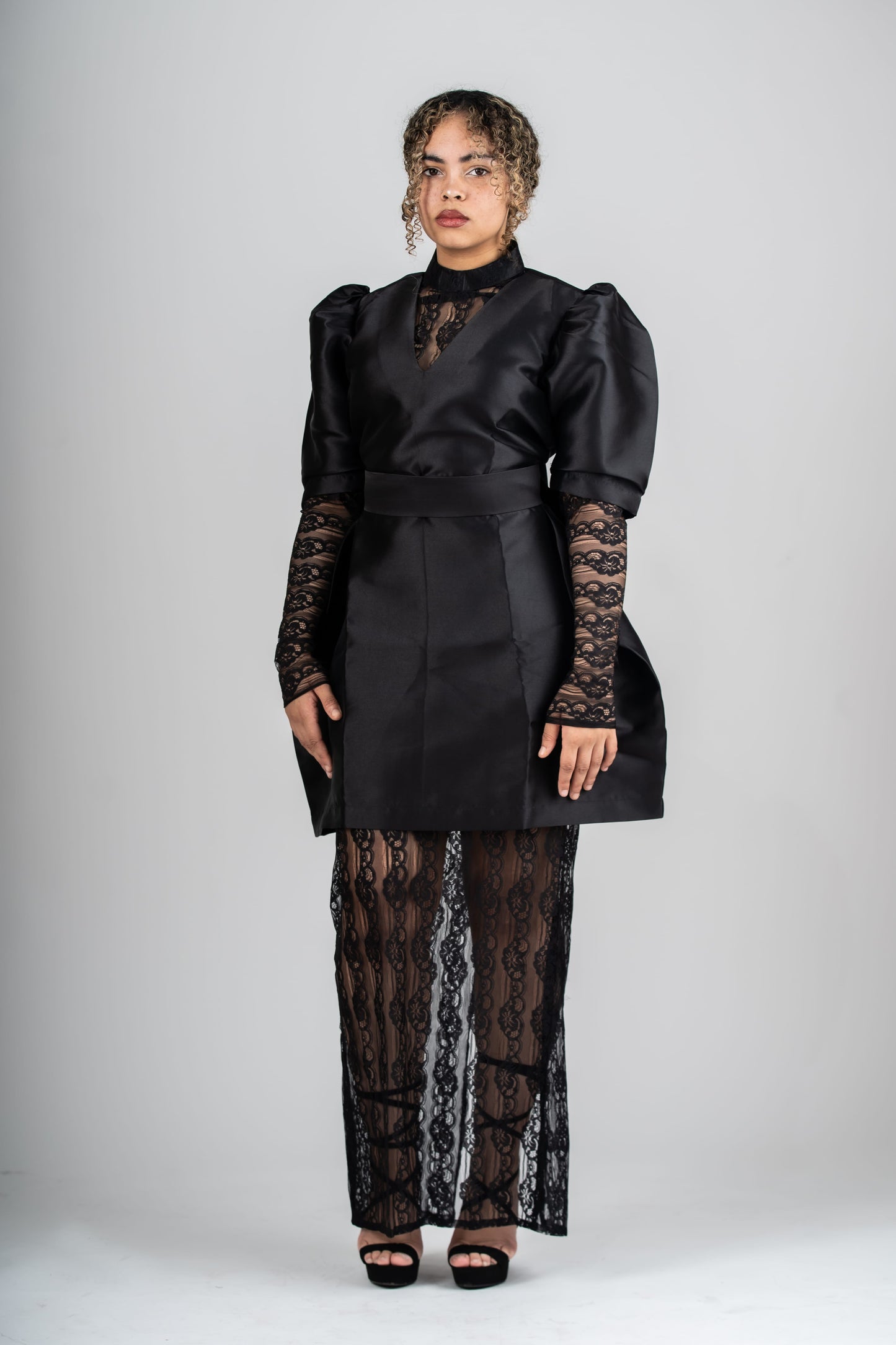 YARZ Noir Élevé 2-Piece Set Dress